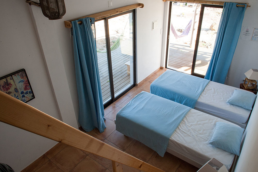 Good Feeling Hostel & Guest House Raposeira  외부 사진
