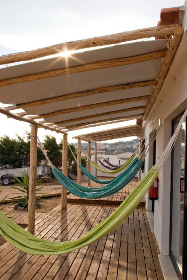 Good Feeling Hostel & Guest House Raposeira  외부 사진